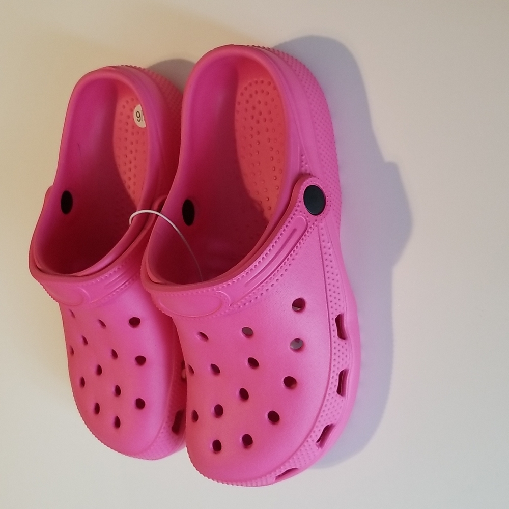 Bobbie Brooks Women Pink Clogs